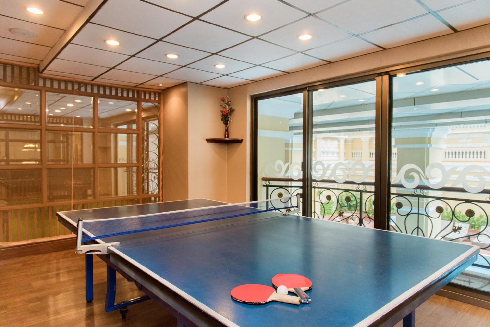 舍伍德公寓式酒店 胡志明市 外观 照片 A table tennis table